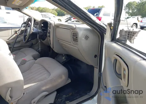 2003 Chevrolet S-10 из США, поврежденный, VIN 1GCCS19X538244231